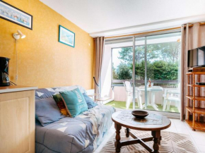 Studio cabine à Carnac: 24m², proche plage/commerces, parking, balcon sud, petit animal ok - FR-1-477-108